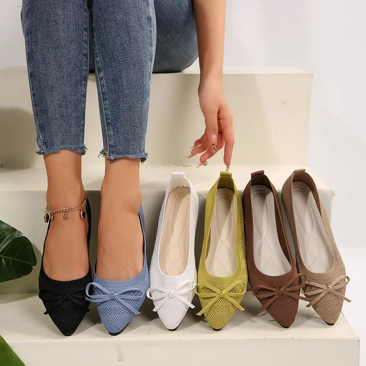 Bow Point Toe Flats Slip-Ons