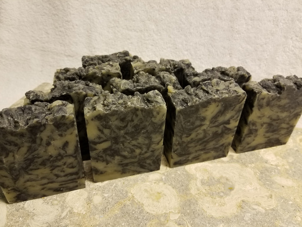 Sea Moss, Sea Clay, & Charcoal Spa Soap