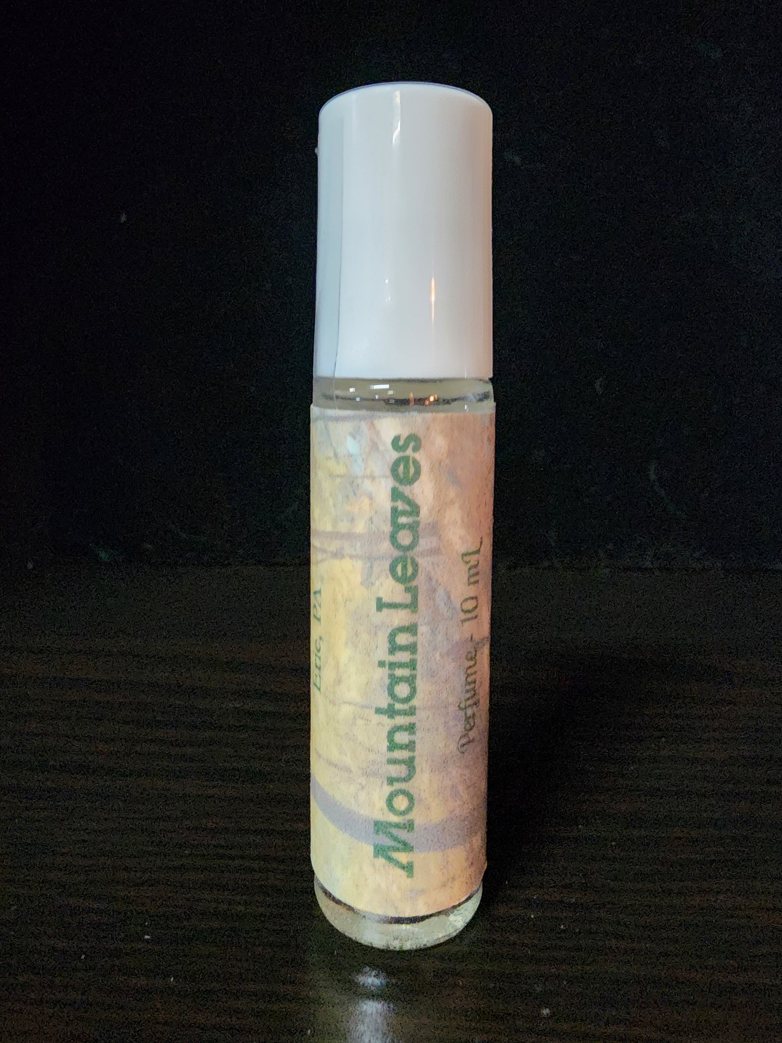 Mountain Leaves Perfume Oil Roller