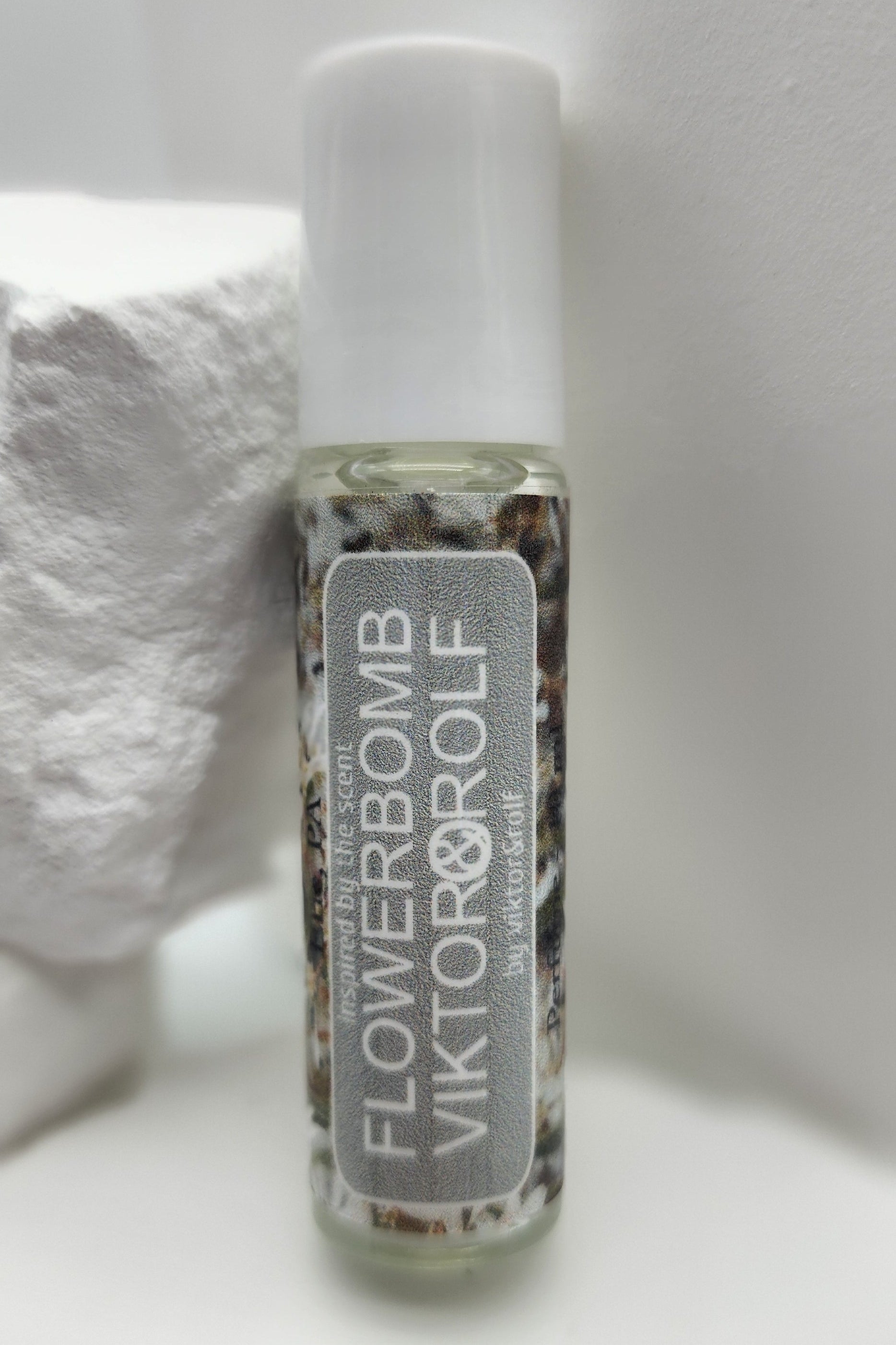 Flowerbomb Roller Perfume | Floral Bouquet Fragrance