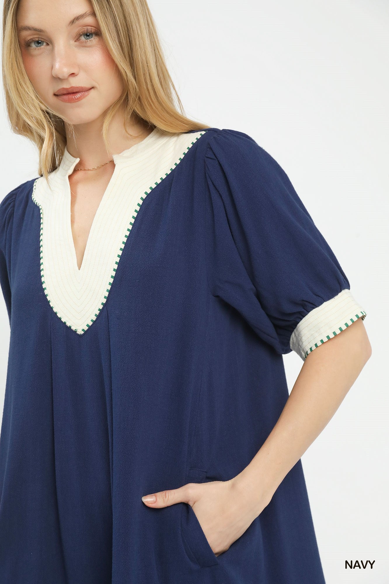 linen contrast trim dress closer view detail top of dress and sleeve