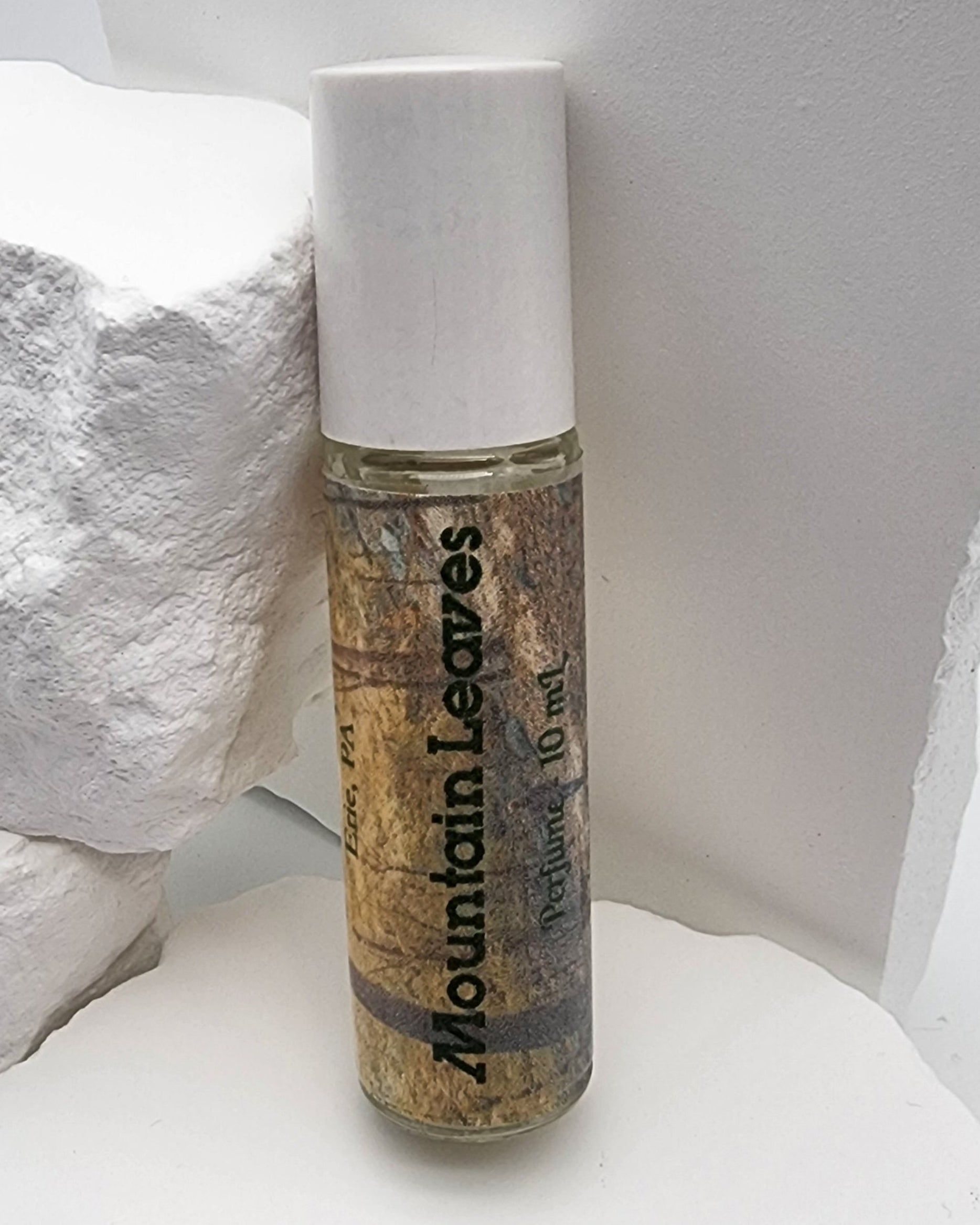 Aceite perfumado Mountain Leaves en roll-on