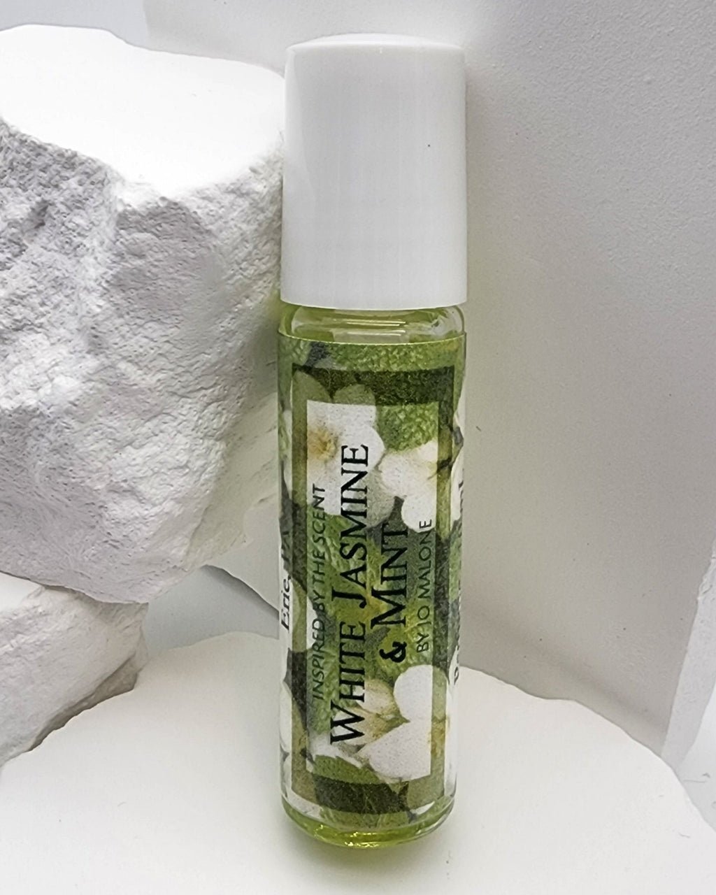 Aceite perfumado en roll-on de jazmín blanco y menta